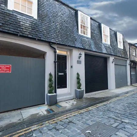 아파트 Queensferry Street Lane - Fantastic 2 Bedroom Centre Mews House With Free Secure Parking! *