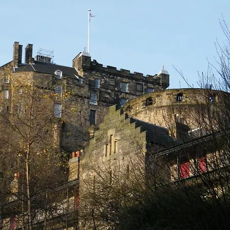아파트 Castle Wynd Old Town *