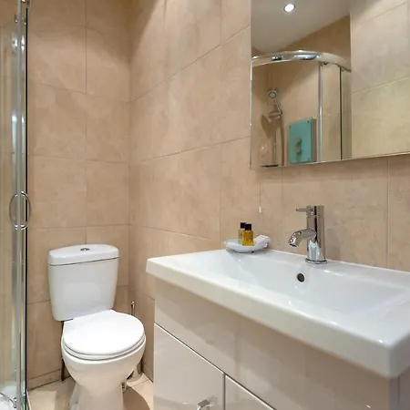 Ladystairs 1 Royal Mile Apartment Edinburgh