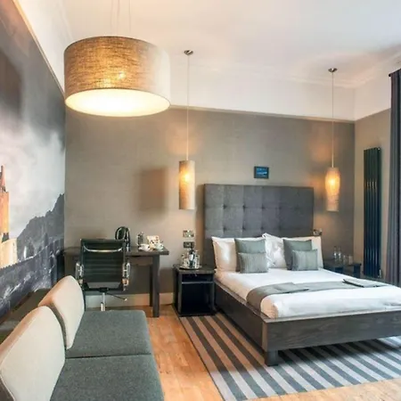 & Picardy Place Отель 4*