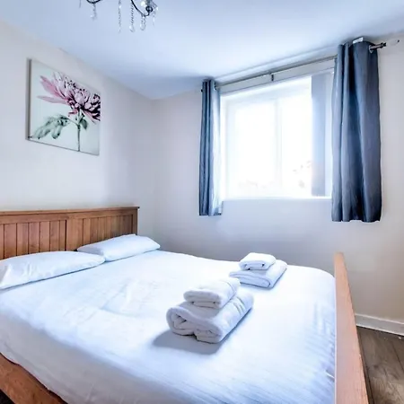 דירה Guestready - Apt With View Of Calton Hill אדינבורו