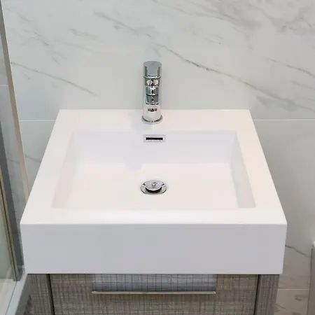 Appartement Joivy Modern And Airy Flat On The Historic Royal Mile Edinburgh