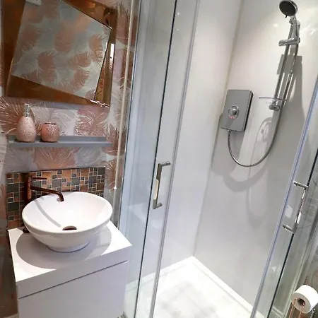 Tatil Evi Burnside House With Hot Tub - Perfect For Family Gatherings & Special Occasions *