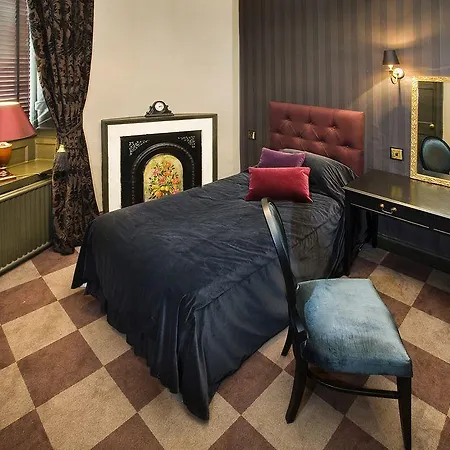 Hotel Albany