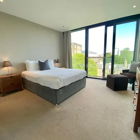 Quartermile Serviced Hotel apartamentowy Edynburg
