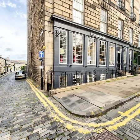 Joivy Bright & Spacious In Stockbridge *