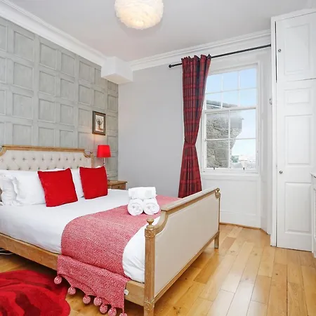 アパート Walkable 1br Near Castle, Grassmarket, Food エディンバラ