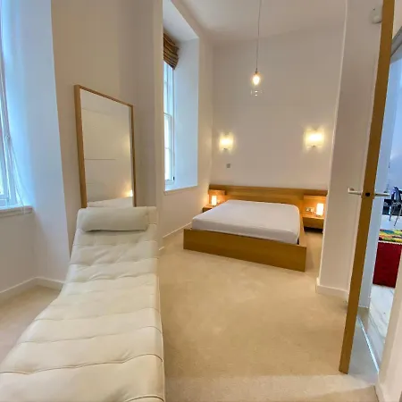 City Centre Castle Walk Apartment *