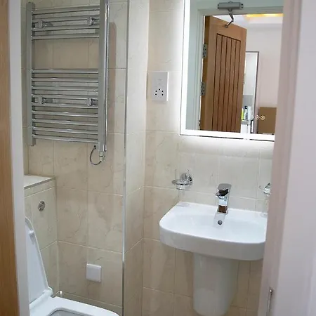 Aparthotel Crosskeys 双金匙公寓 Edinburgh