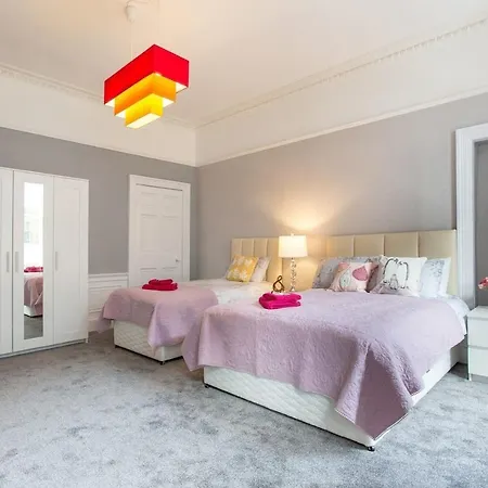 Stunning 2-bed In