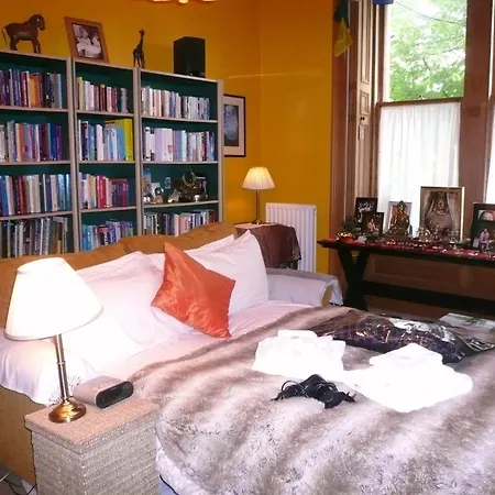 Panda 4* Edinburgh