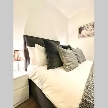 Stylish 2bedroom, Usher Hall Less Than1 Min; Castle 10mins * Edimburgo