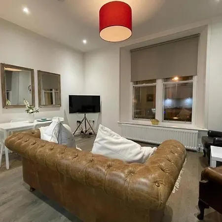 Stylish 2bedroom, Usher Hall Less Than1 Min; Castle 10mins *