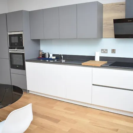 Bernard St - Bright And Spacious 1 Bed At The Shore! Edinburgh