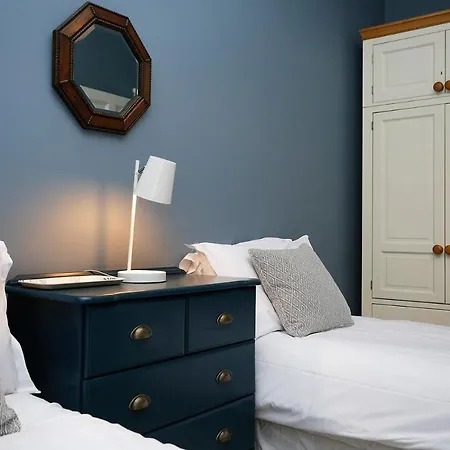 Altido Elegant 2-br Flat Near Royal Botanic Garden 公寓 *