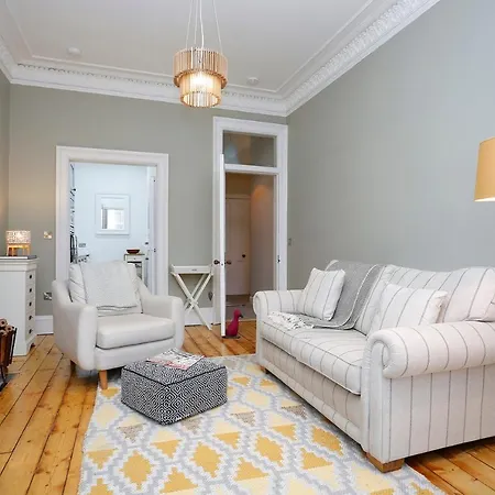 Altido Elegant 2-br Flat Near Royal Botanic Garden *