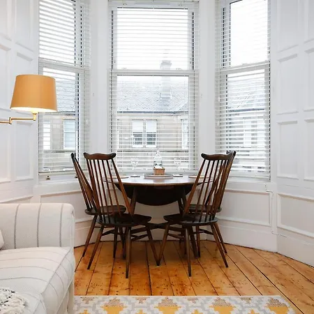 Altido Elegant 2-br Flat Near Royal Botanic Garden 公寓
