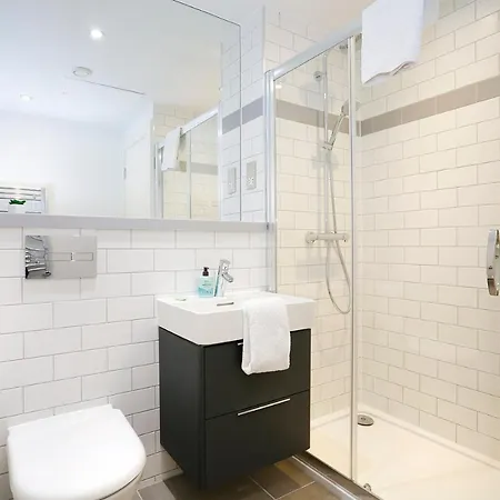 דירה Altido Modern 1-br Apt With Views Of Castle