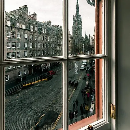 Writer's Apartment Edinburgh