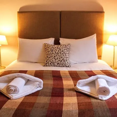 Traditional Georgian Flat In New Town アパート *