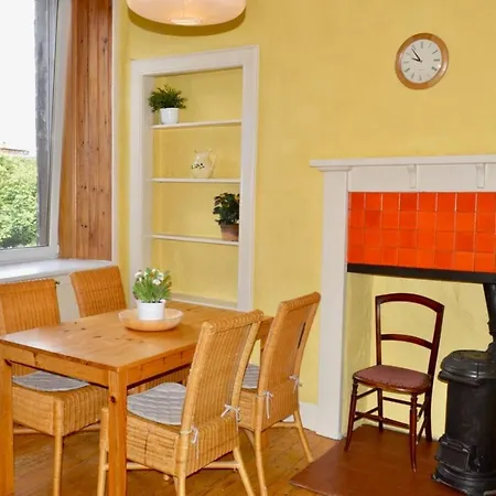 Central And Homely One Bedroom Flat * Edimburgo
