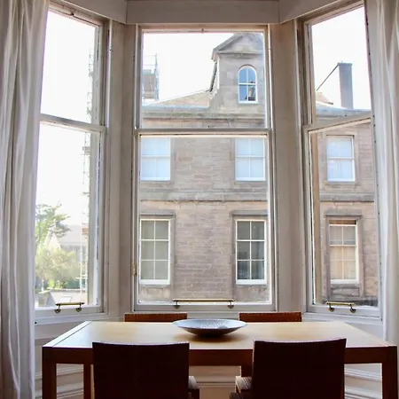 Classic Flat In The Heart Of Morningside Apartamento Edimburgo