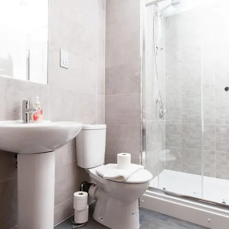 شقة Beautiful 2 Bedroom Flat In Converted Distillery