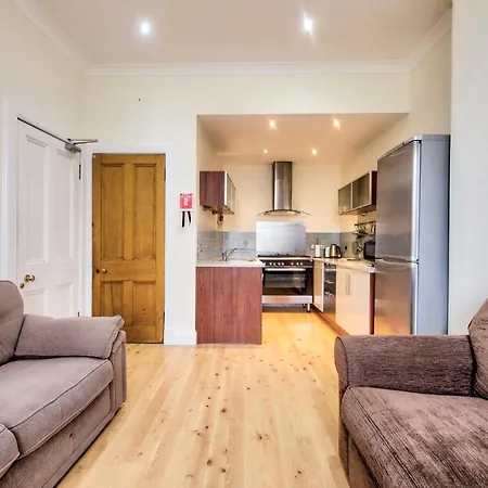 Guestready - By The Meadows Close To City Center شقة