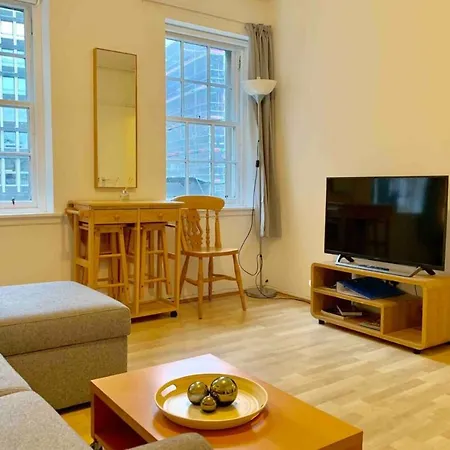 Bright 1 Bedroom Flat Elles Grassmarket Castle View *