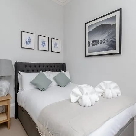 公寓 Two Bed New Town Flat With Magnificent Views