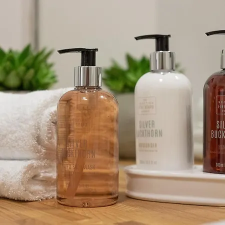 16 1 Eildon Street * Edinburgh