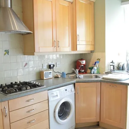 Traditional Georgian Flat In New Town