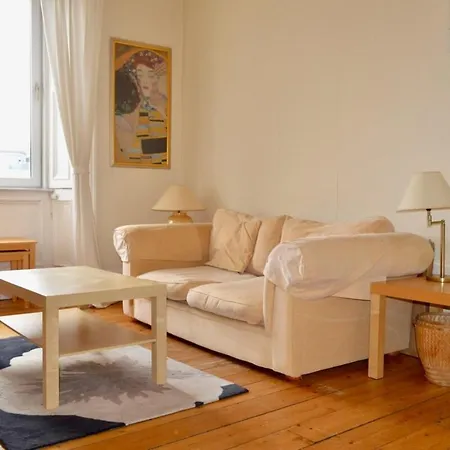 Central And Homely One Bedroom Flat *