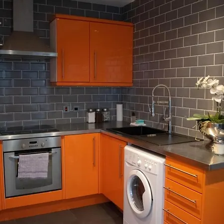 דירה Unique 3 Bedroom Modern Penthouse
