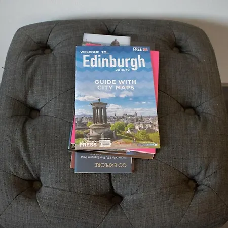 Unique 3 Bedroom Modern Penthouse Edimburgo