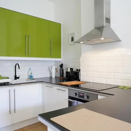 Newly Furnished In Centre Edinburgh