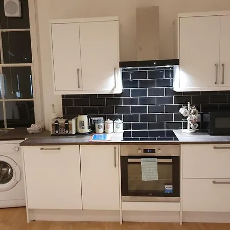 Bright And Modern Flat In The Centre Of