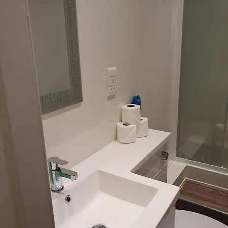 Bright And Modern Flat In The Centre Of