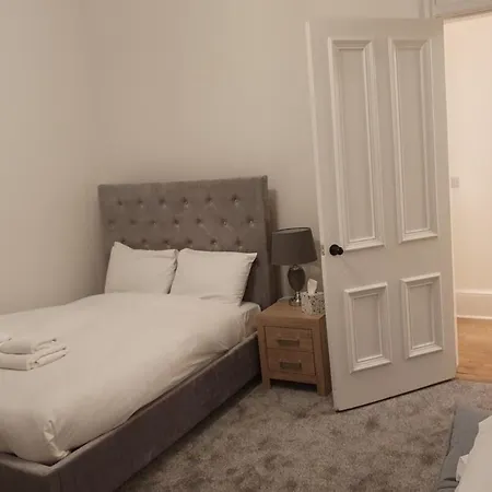 Bright And Modern Flat In The Centre Of *