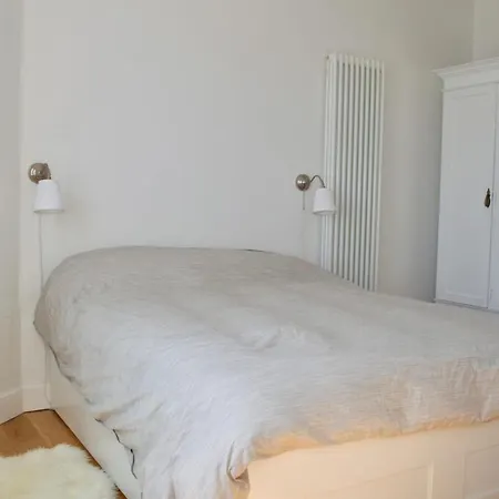 Newly Furnished In Centre * Edinburgh