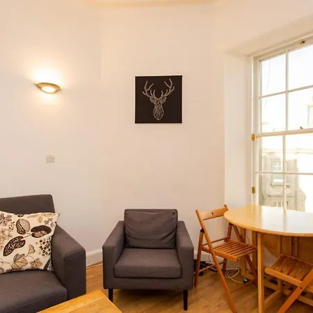 Apartamento Incredibly Central 2 Bed *