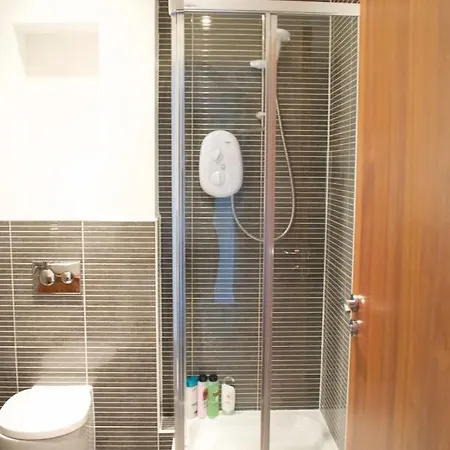 Large And Modern 2 Bed 2 Bath * Edimburgo