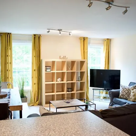 Spacious 3 Bed In Central Location شقة إدنبرة