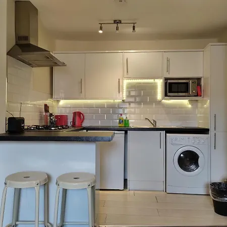 Amazing - Thistle Street Near Princes St Edinburgh