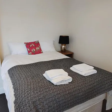 Amazing - Thistle Street Near Princes St *