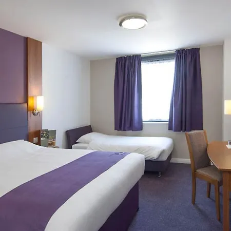 Premier Inn Edinburgh Princes Street