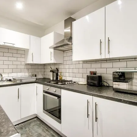 Guestready - Revamped 2br Flat In Newington Near Uni Of Edinburgh