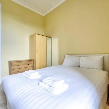 شقة Guestready - By The Meadows Close To City Center إدنبرة
