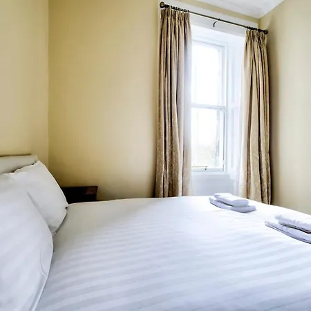 Guestready - By The Meadows Close To City Center شقة
