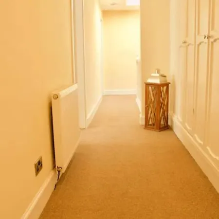 Altido Superb Terraced House With Patio In Leith 公寓
